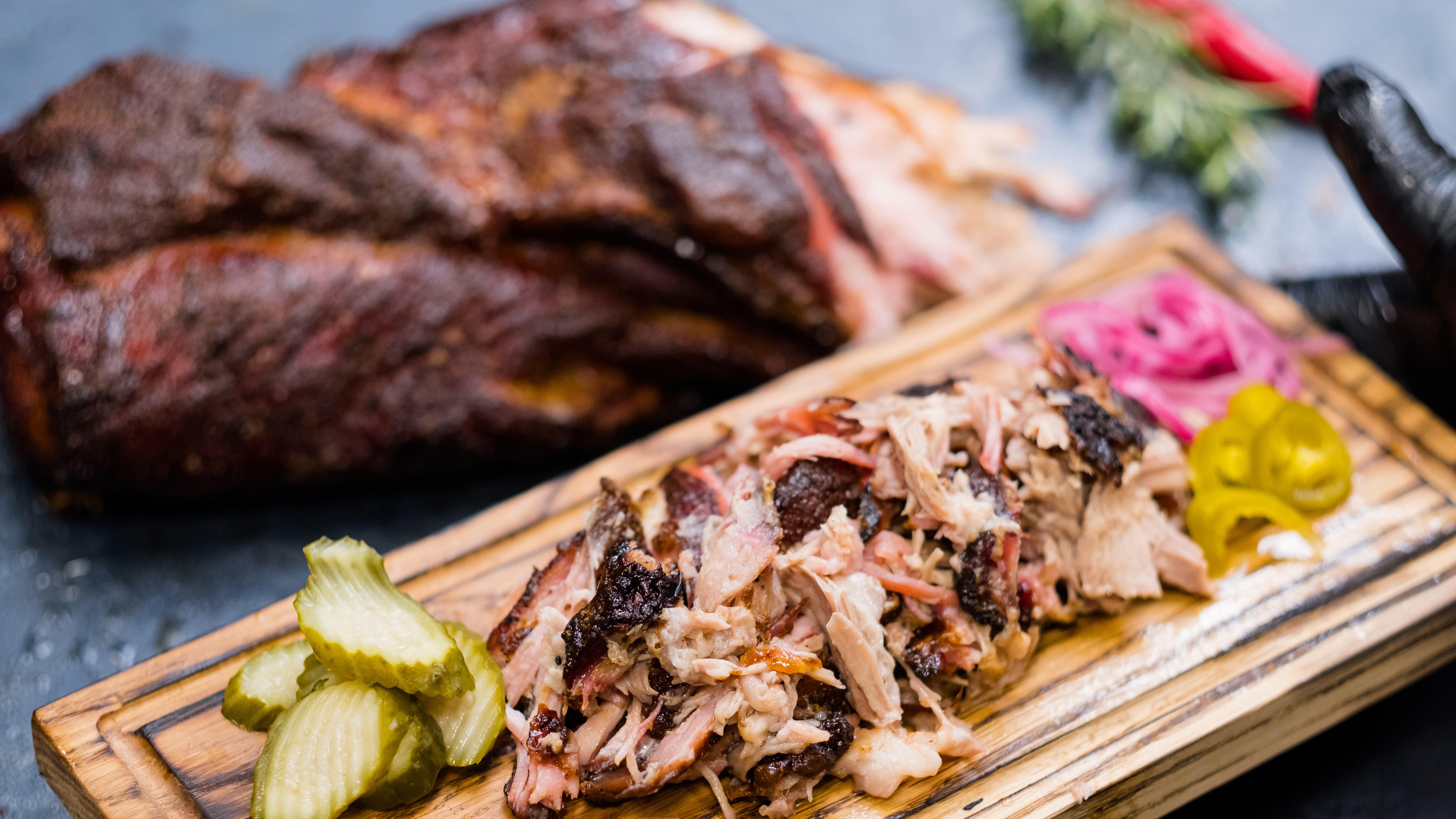 Pulled pork with pickles and smoked meat